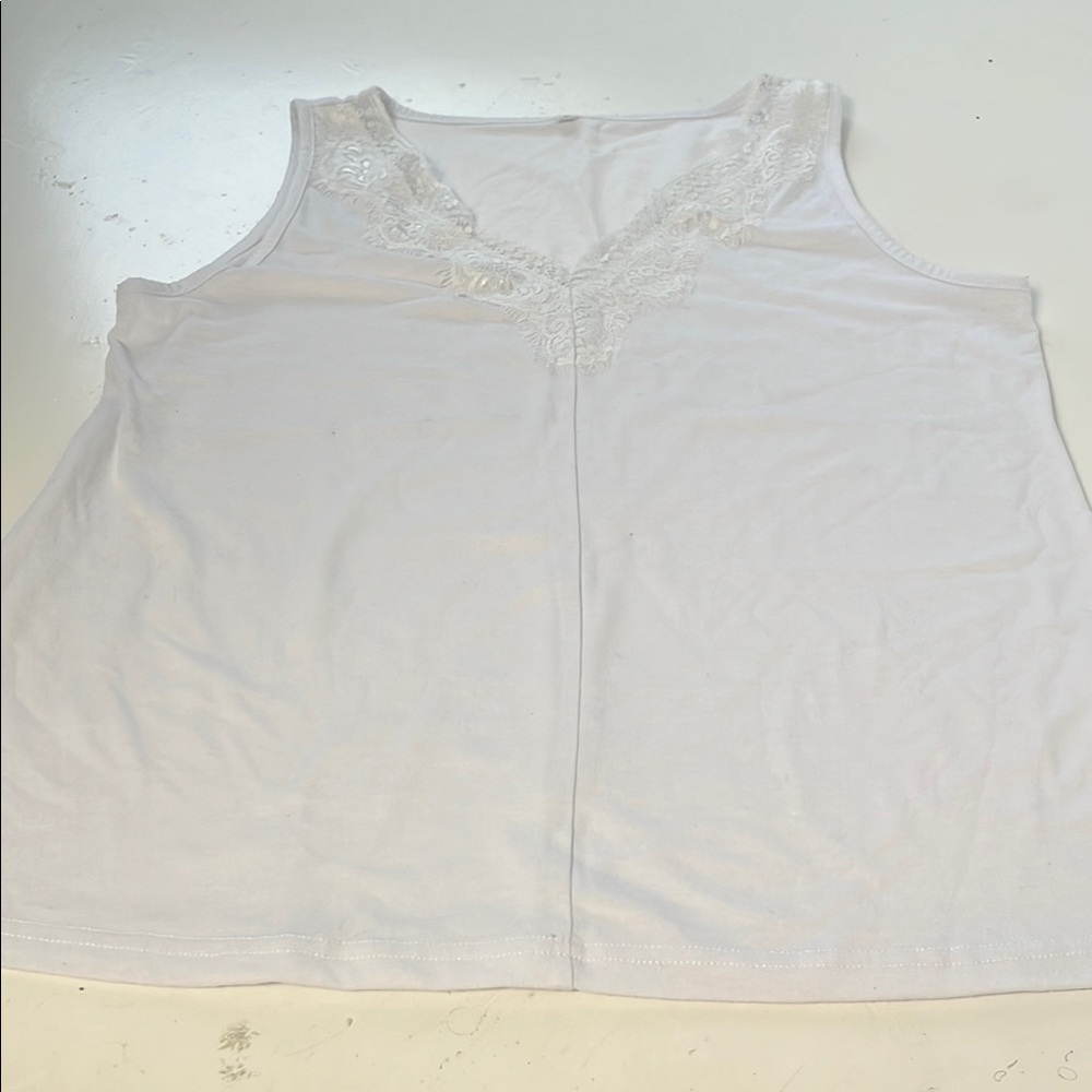 Amazon Small White Sleeveless V Neck Floral Lace Tank Top